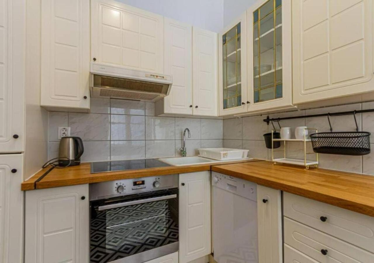 Luxury Apartment By The Famous Vaci Street Budapeste Exterior foto